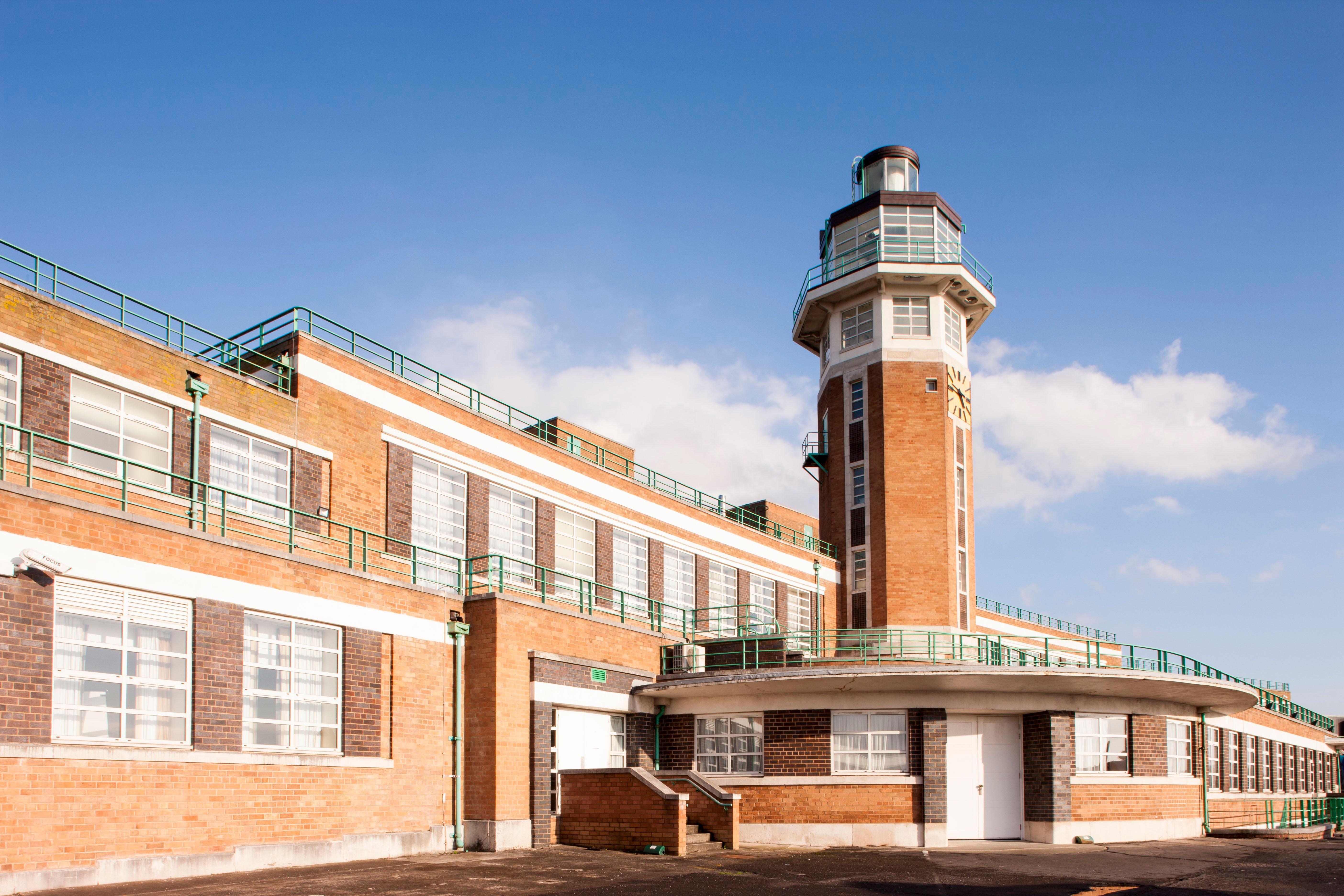 Crowne Plaza Liverpool - John Lennon Airport By Ihg Exteriör bild