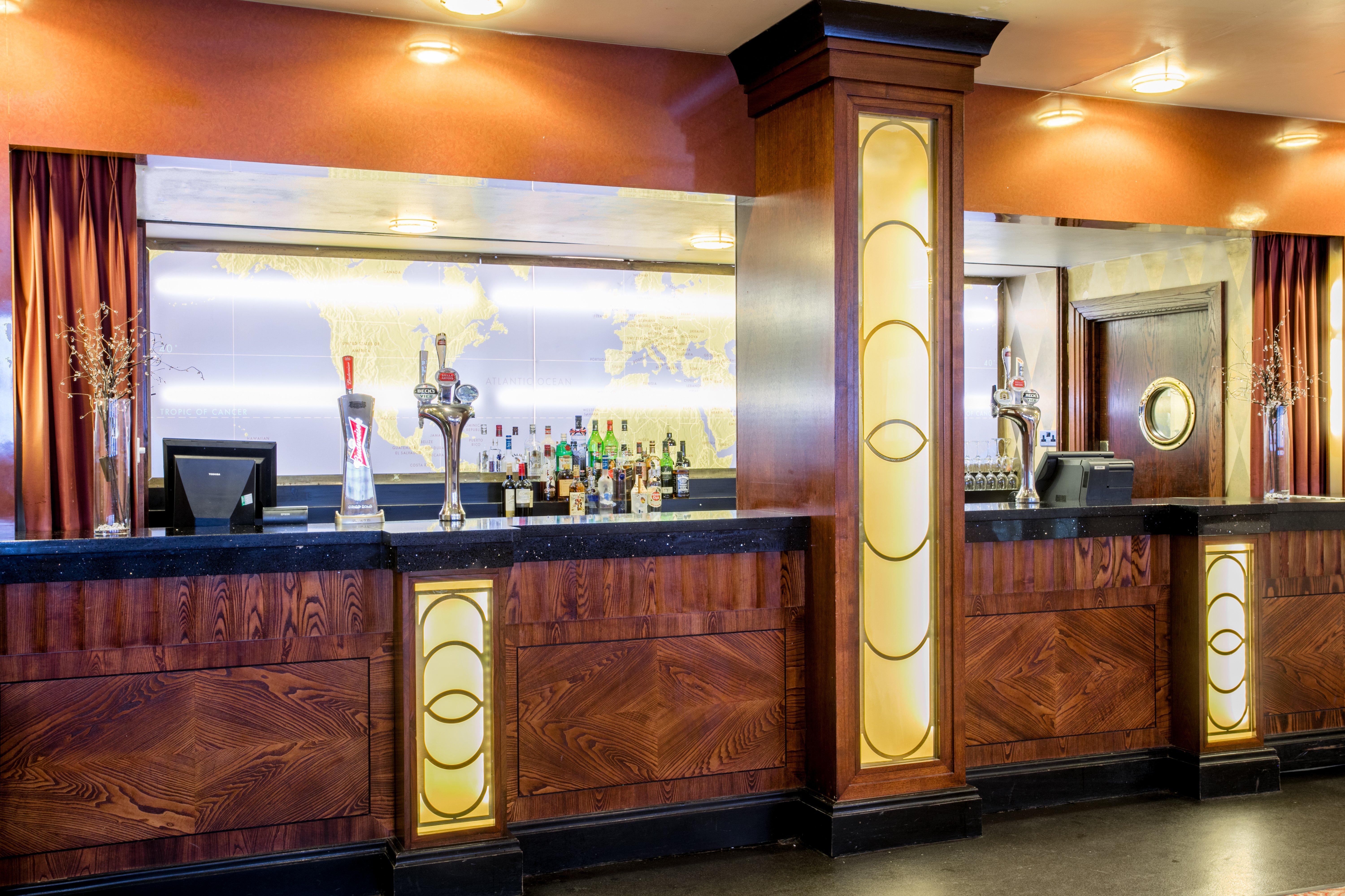 Crowne Plaza Liverpool - John Lennon Airport By Ihg Exteriör bild