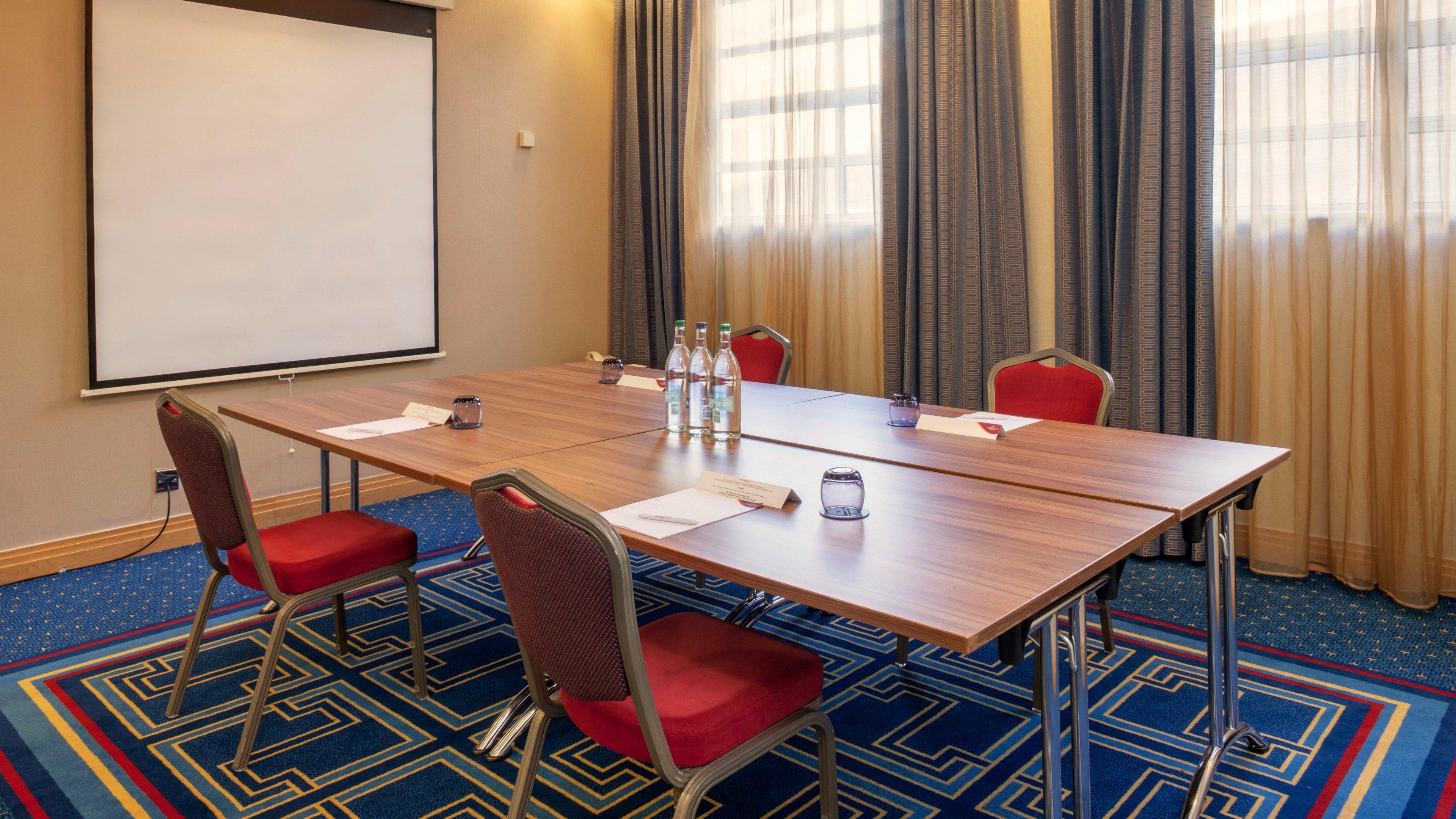 Crowne Plaza Liverpool - John Lennon Airport By Ihg Exteriör bild