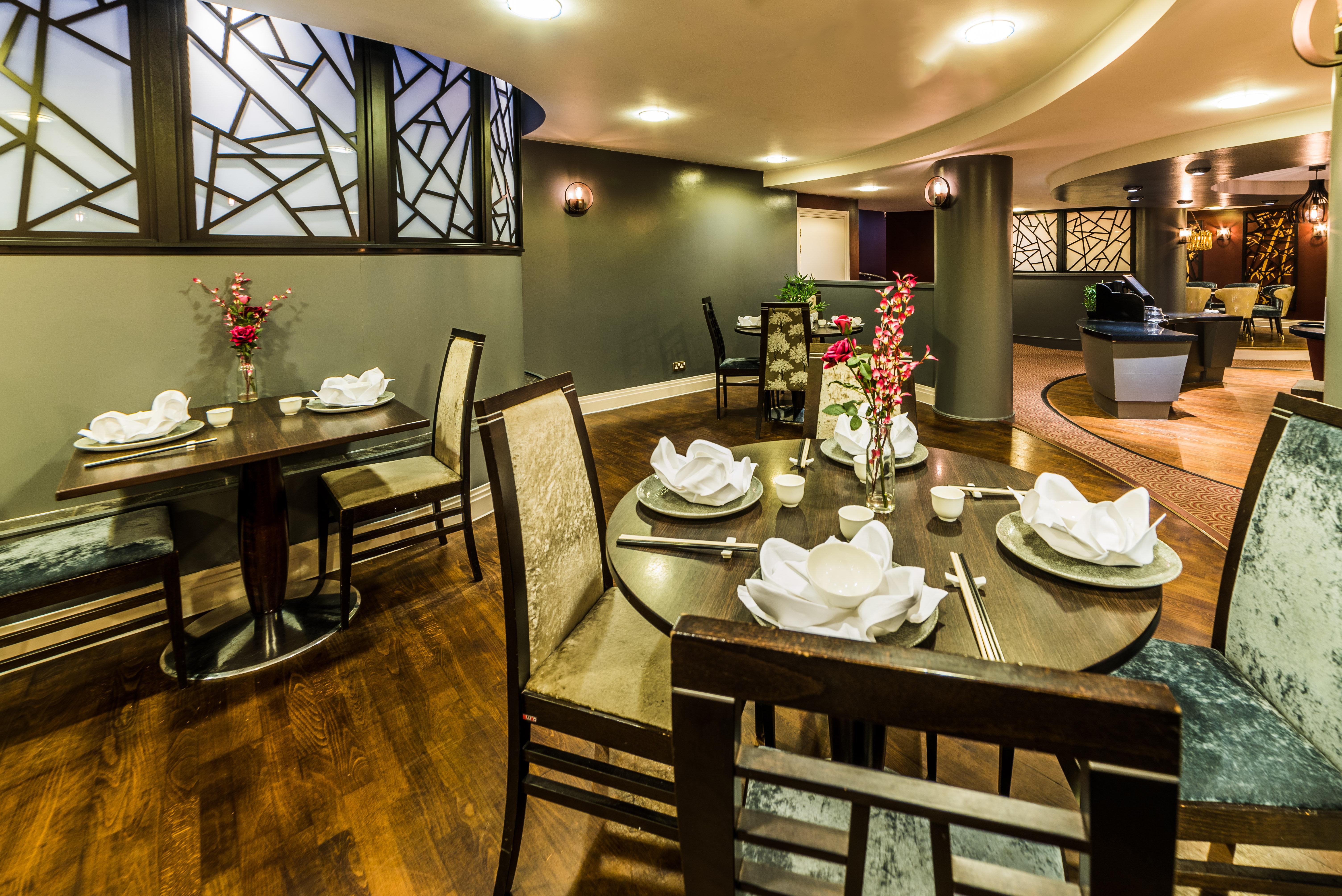 Crowne Plaza Liverpool - John Lennon Airport By Ihg Exteriör bild