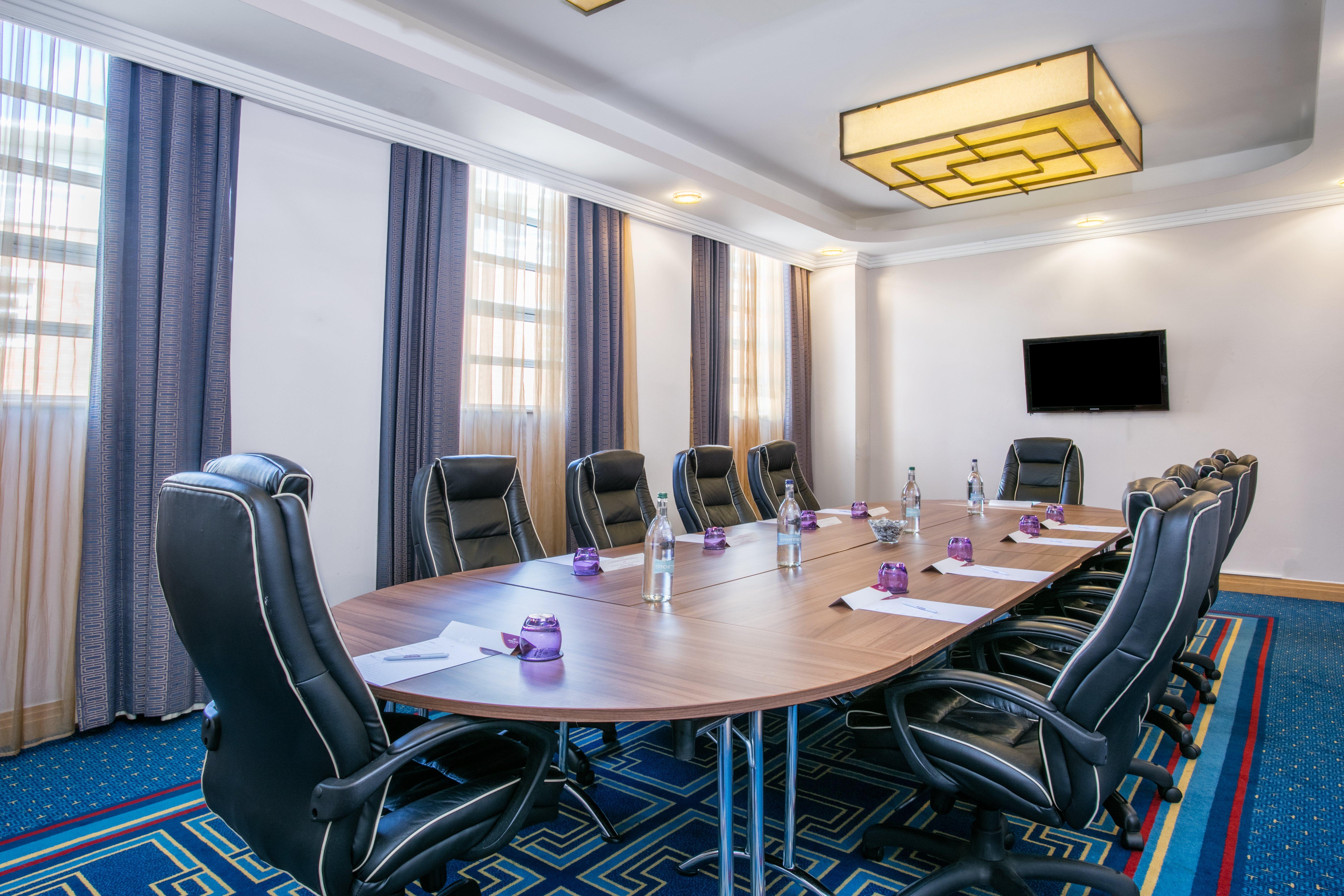Crowne Plaza Liverpool - John Lennon Airport By Ihg Exteriör bild
