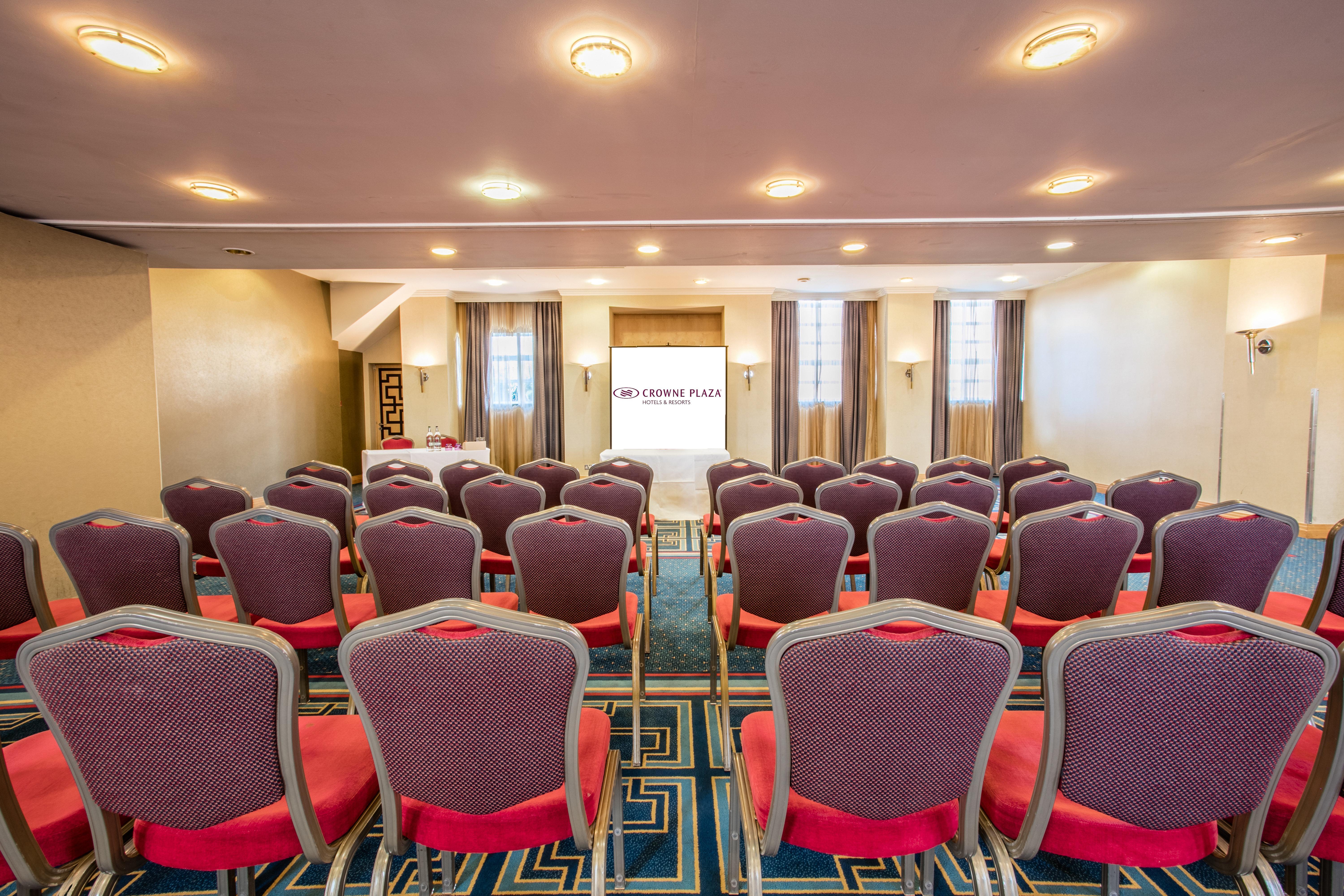 Crowne Plaza Liverpool - John Lennon Airport By Ihg Exteriör bild
