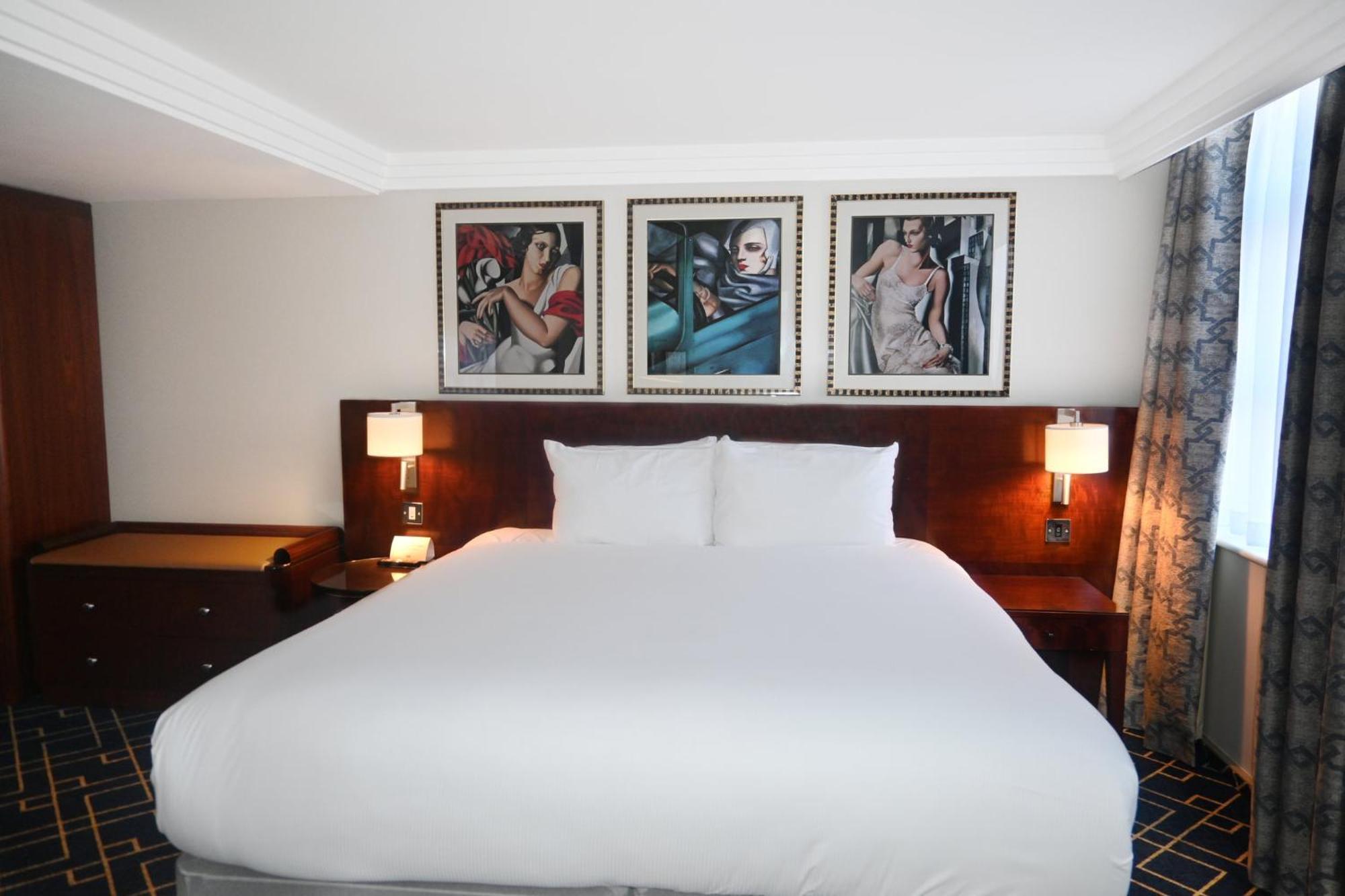 Crowne Plaza Liverpool - John Lennon Airport By Ihg Exteriör bild